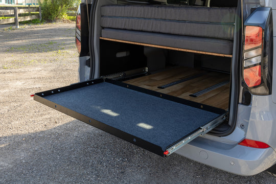 Heckablage mit -auszug – vanexxt (Ford Tourneo Custom/VW New Caravelle)