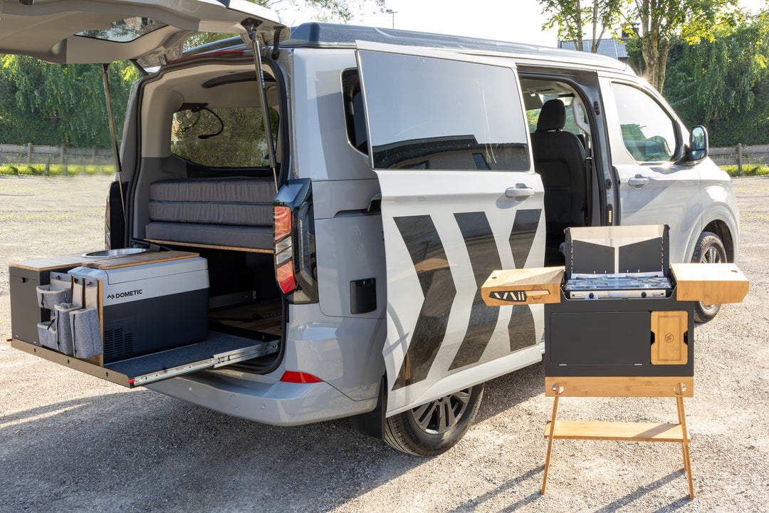 Heckablage mit -auszug – vanexxt (Ford Tourneo Custom/VW New Caravelle)